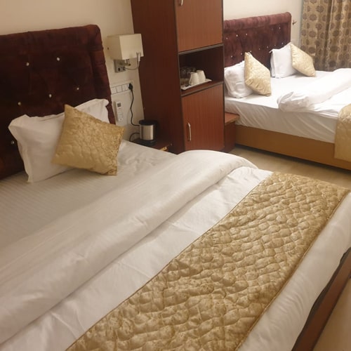 best hotels in rishikesh near ganga