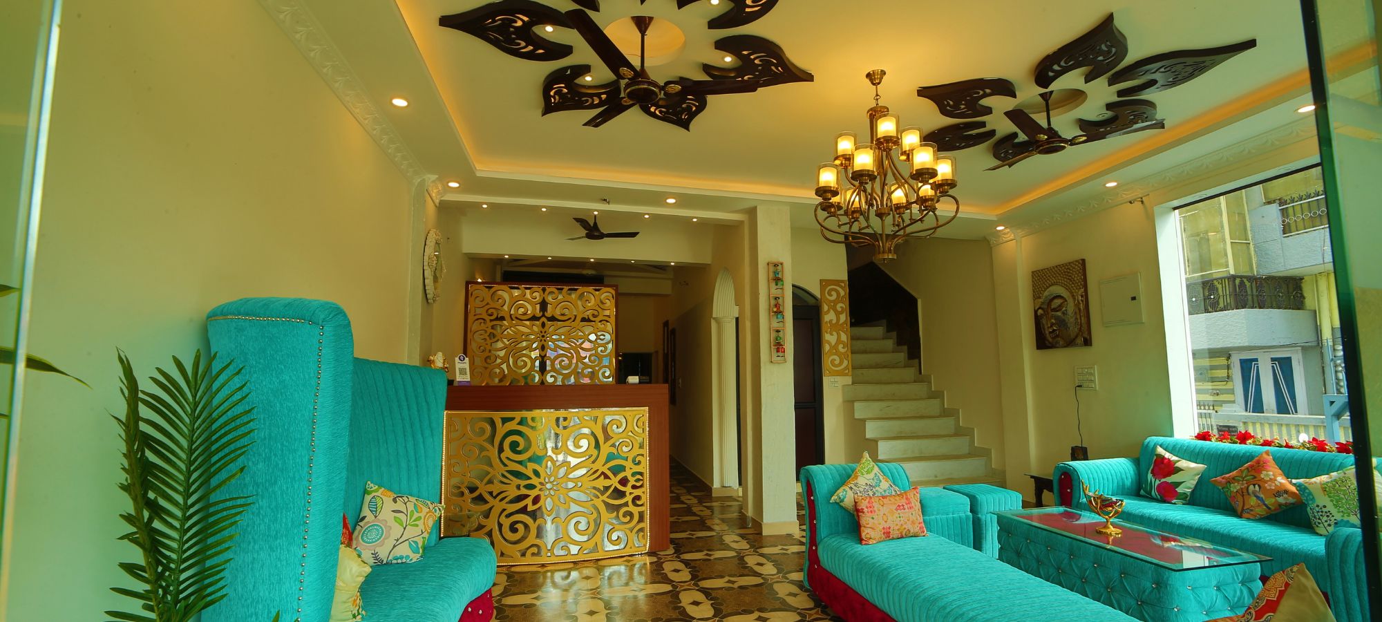 https://www.theneerajpalace.com/wp-content/uploads/2024/12/palce-1.jpg